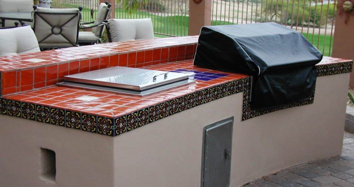 17 Best DIY BBQ Island Ideas (Cinder Blocks, Wood, Cement More) Build ...